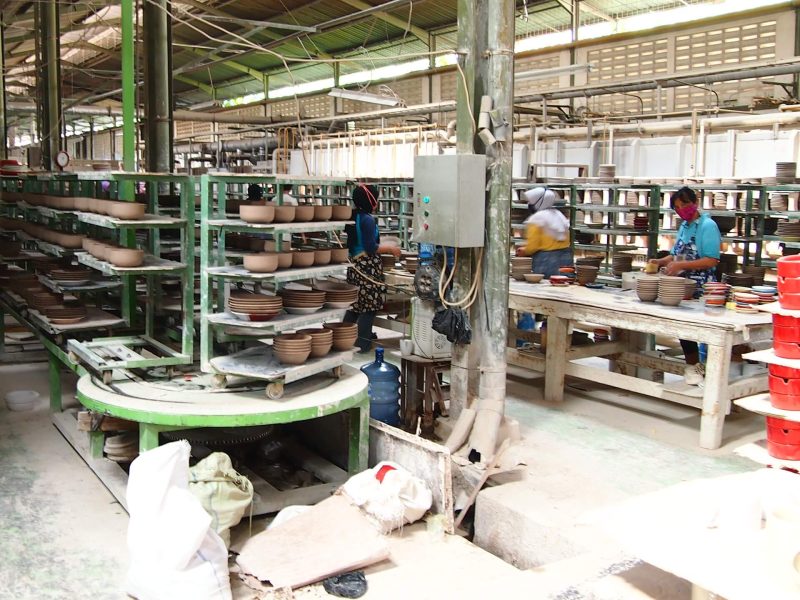 pabrik-mug-keramik-ruang-produksi